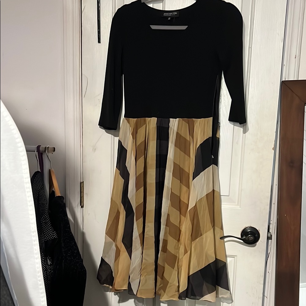 Jones New York Black and Gold Pleated Fit and Flare Dress